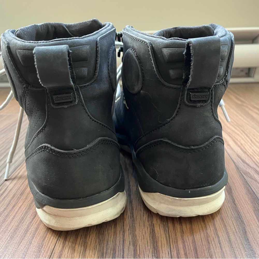 ICON One Thousand Traunt 2 Riding Boots men’s size 9.5 - Picture 2 of 15